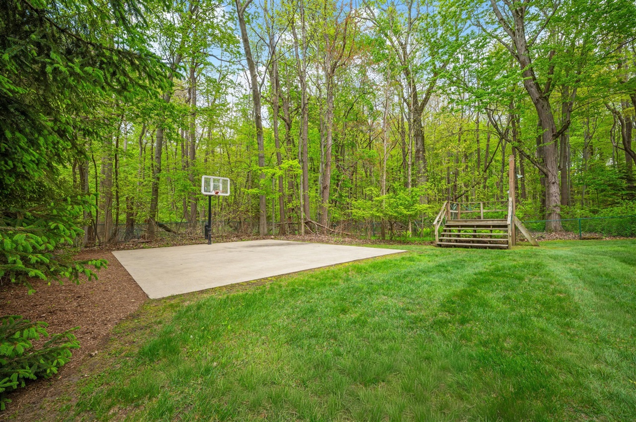14657 Lakeshore Road Property Photo 68