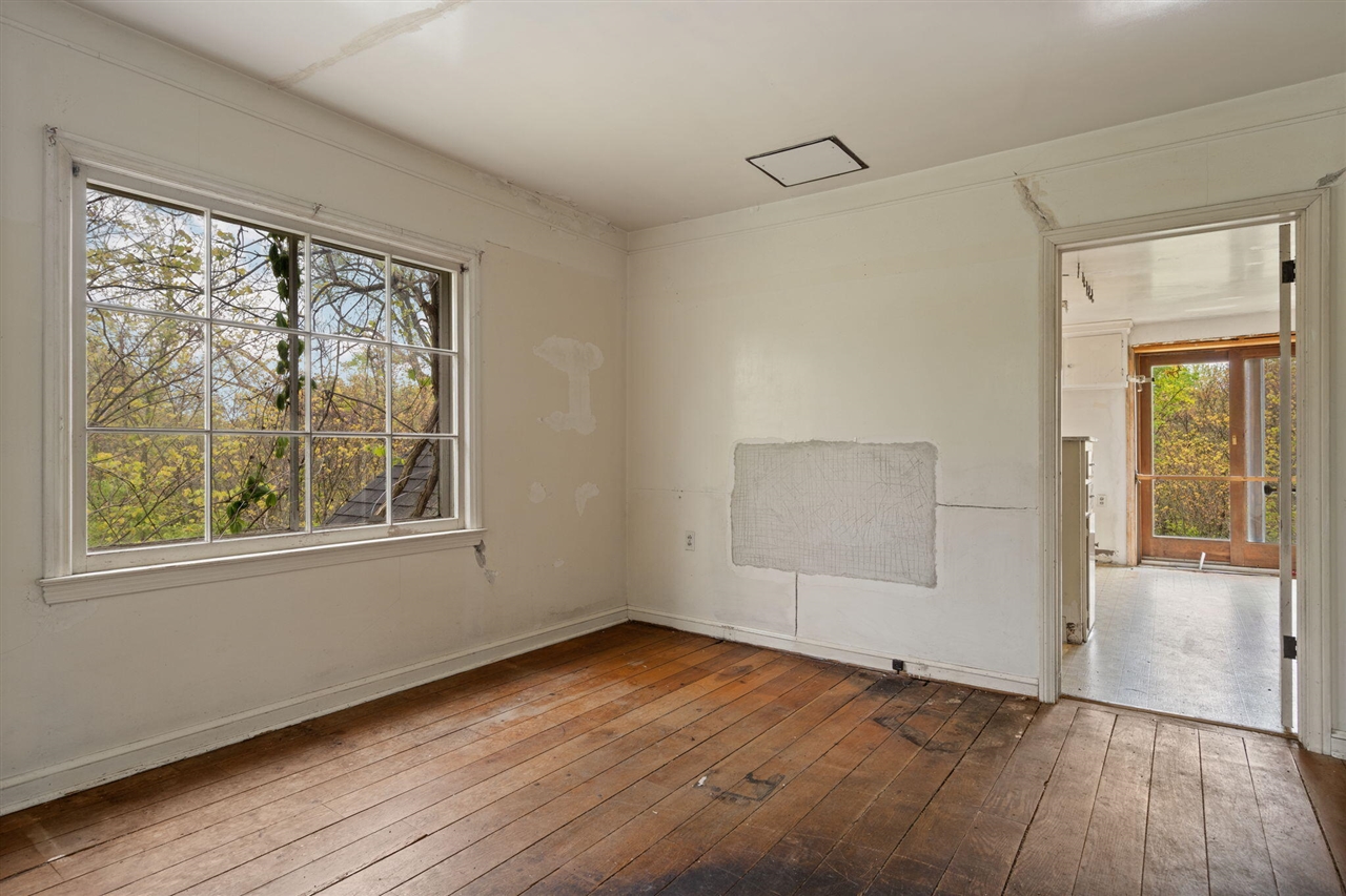2203 Hickman Road Property Photo 28