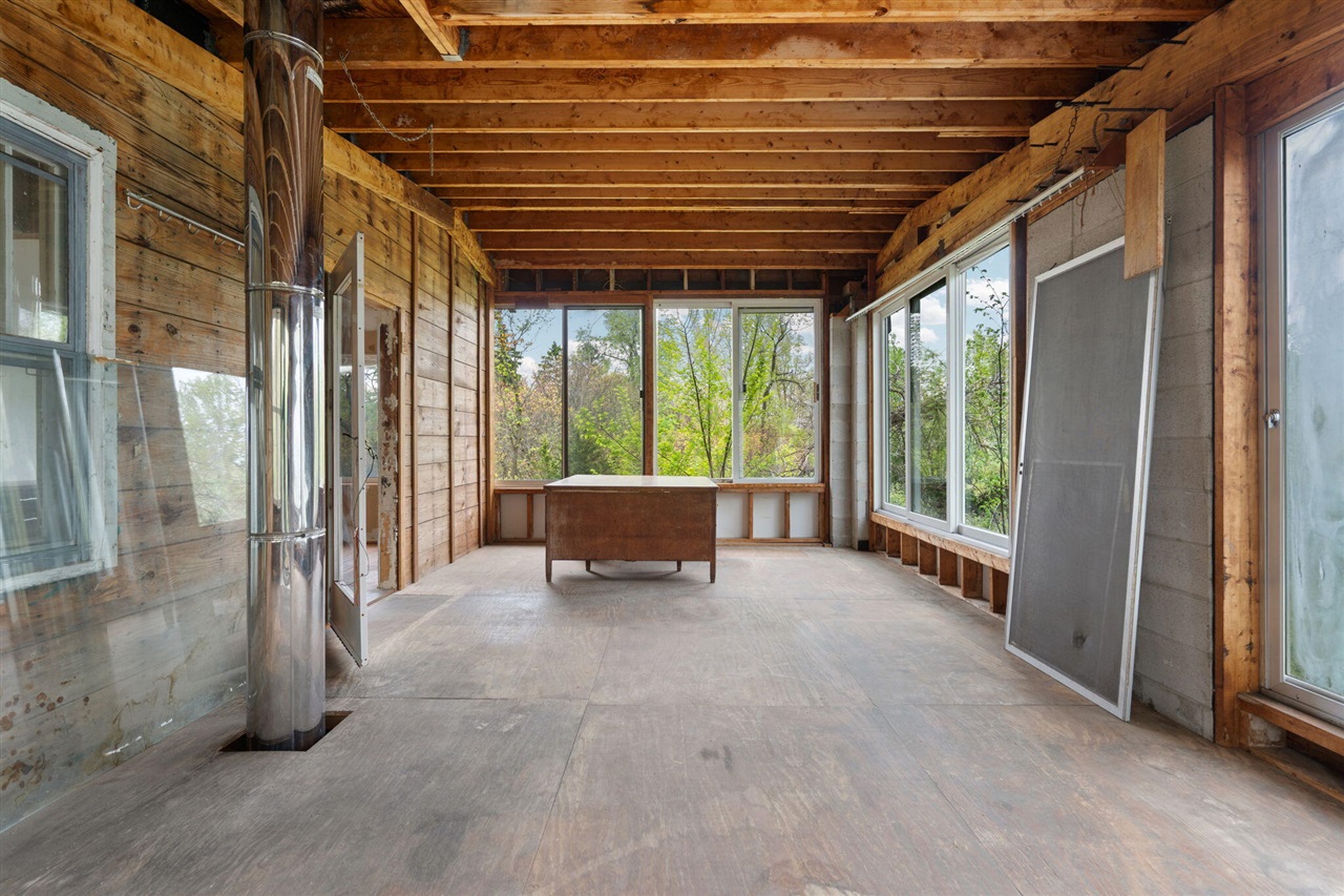 2203 Hickman Road Property Photo 34