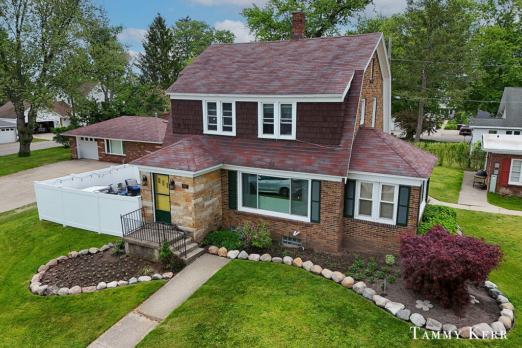1159 S Shore Drive Property Photo 3