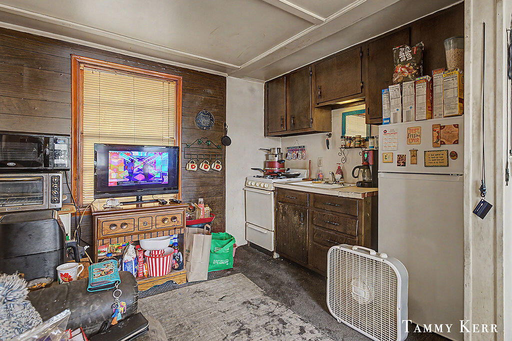 1159 S Shore Drive Property Photo 52