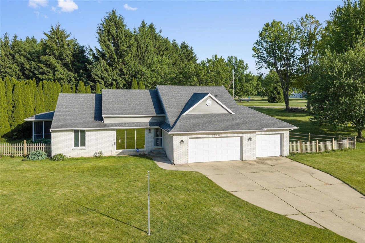 22401 Happy Drive Property Photo 1