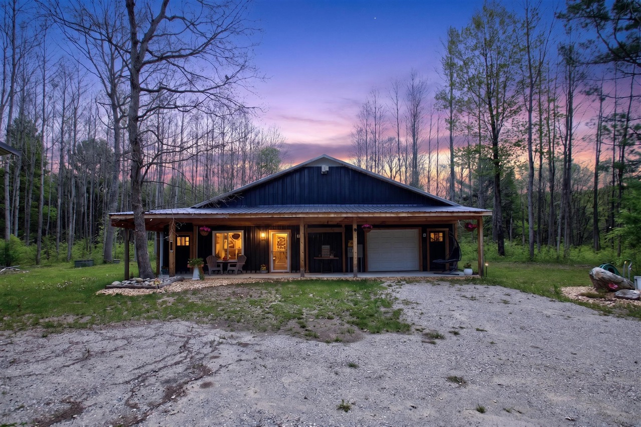 4850 E Us Highway 10 Property Photo 3