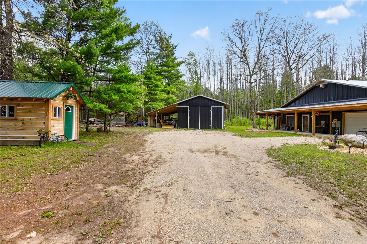 4850 E Us Highway 10 Property Photo 4
