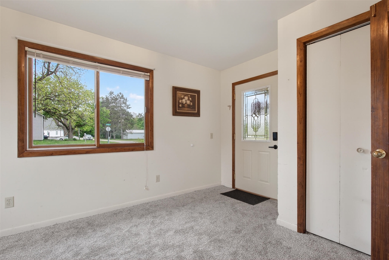 8332 5 Mile Road Property Photo 8