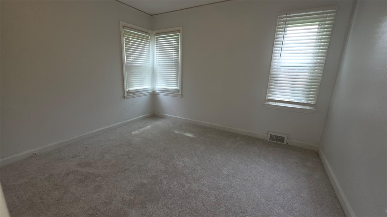 20690 California Street Property Photo 12