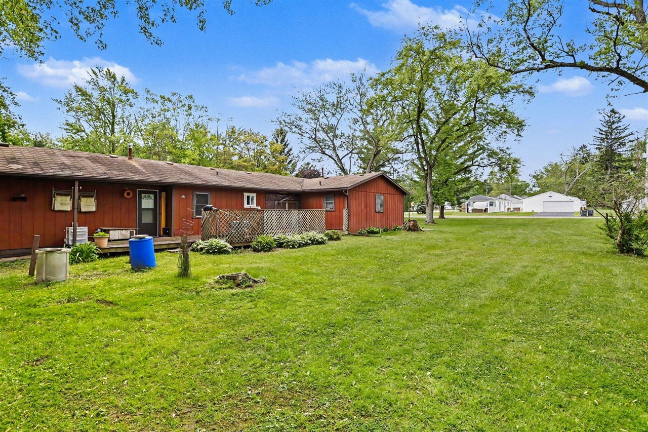 8223 Forest Beach Road Property Photo 10