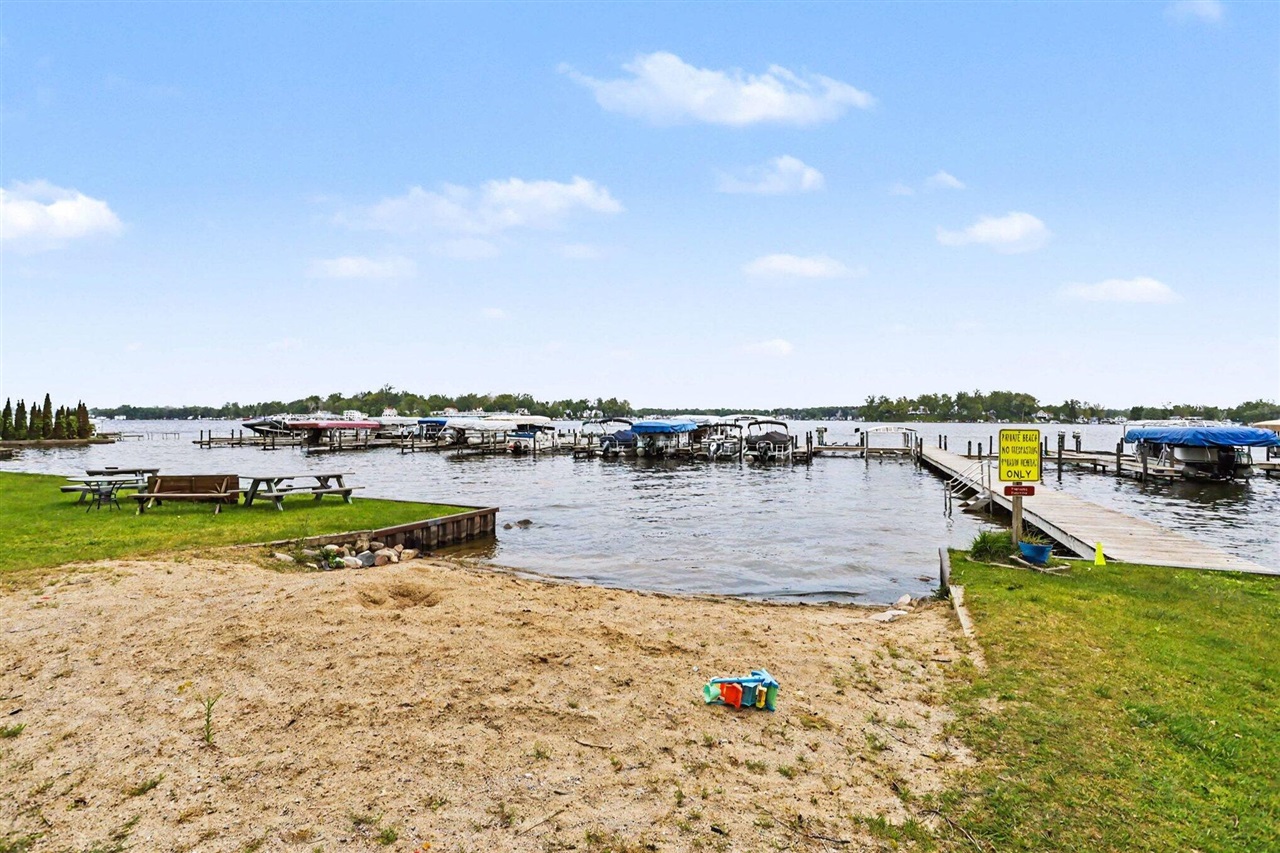 8223 Forest Beach Road Property Photo 15