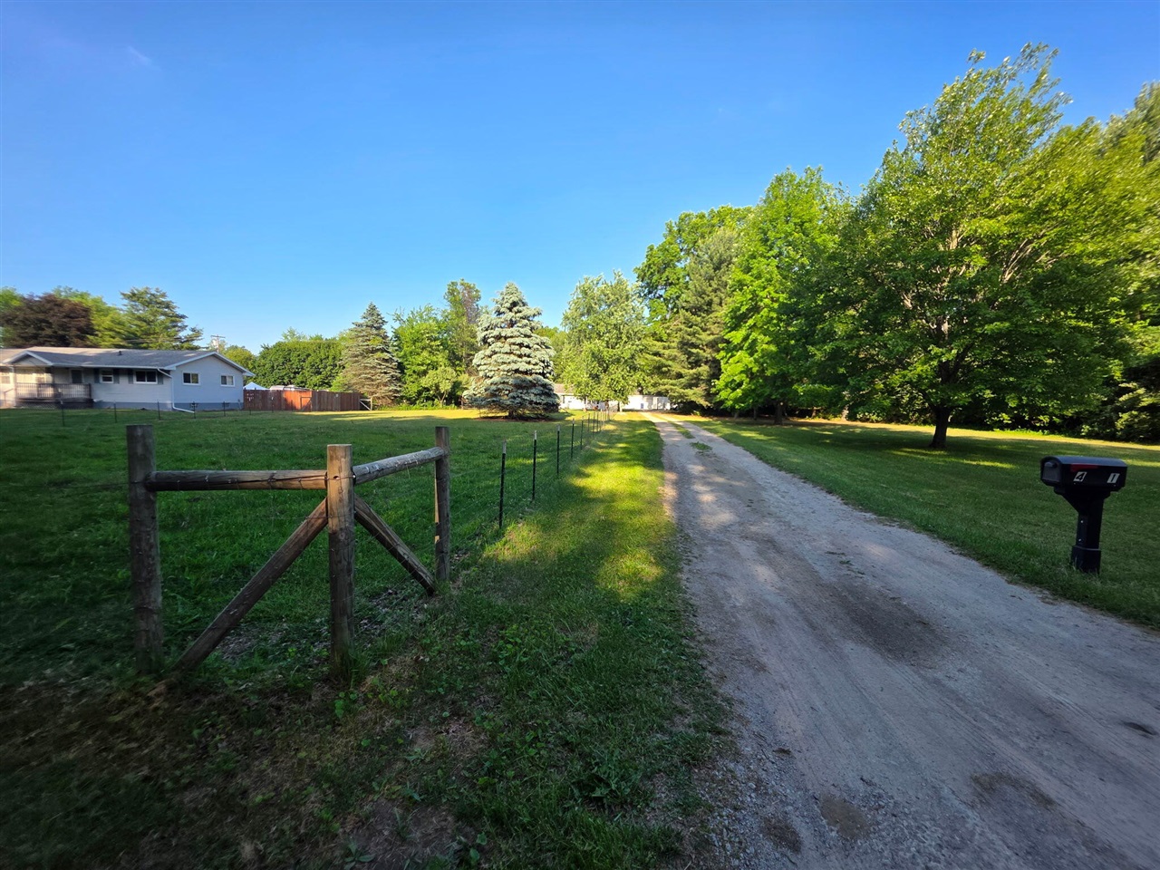 4201 Secor Road Property Photo 38
