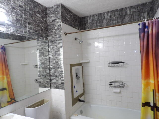 243 Devon Road Property Photo 10