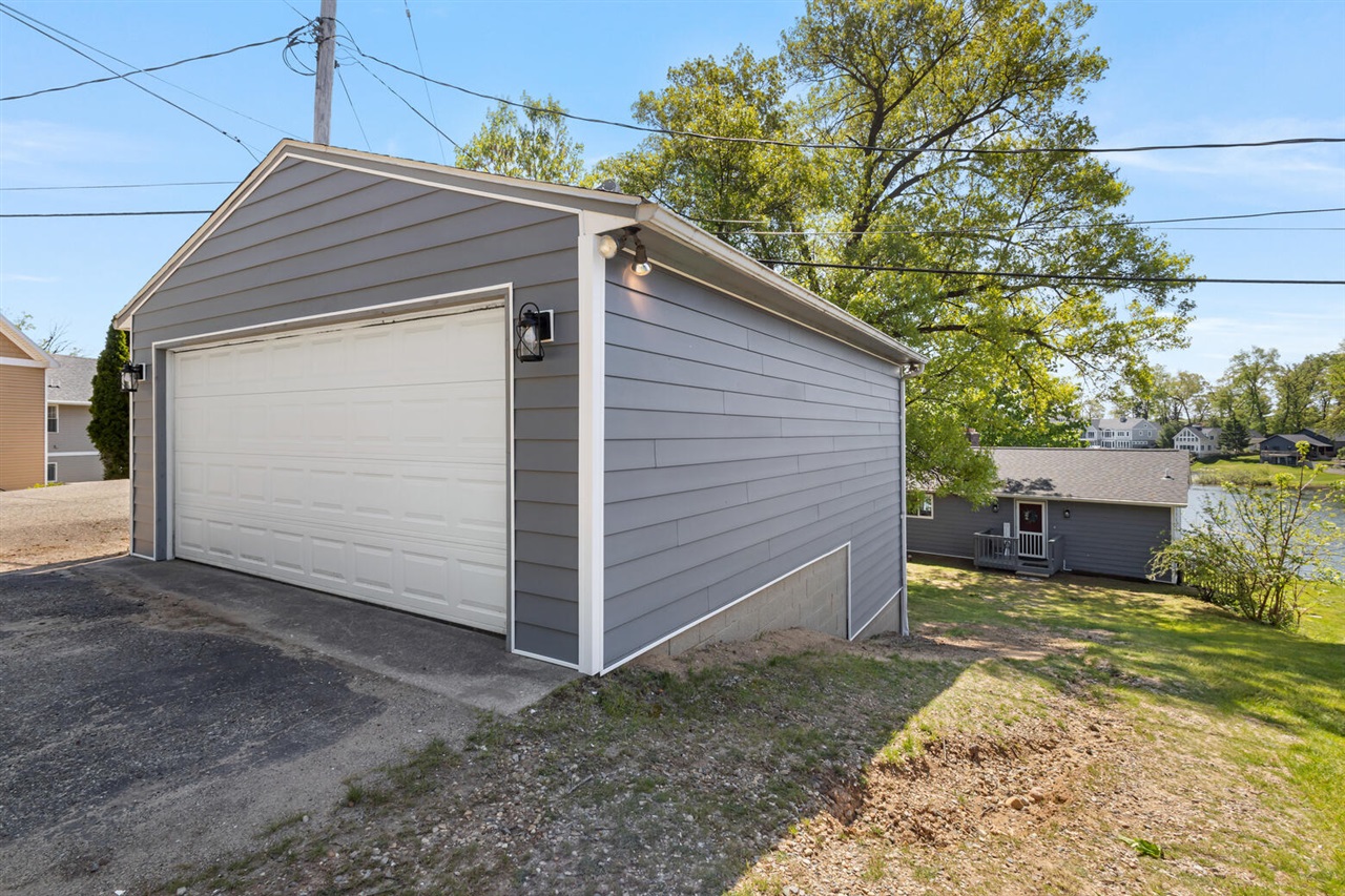 1304 N Eagle Lake Drive Property Photo 53
