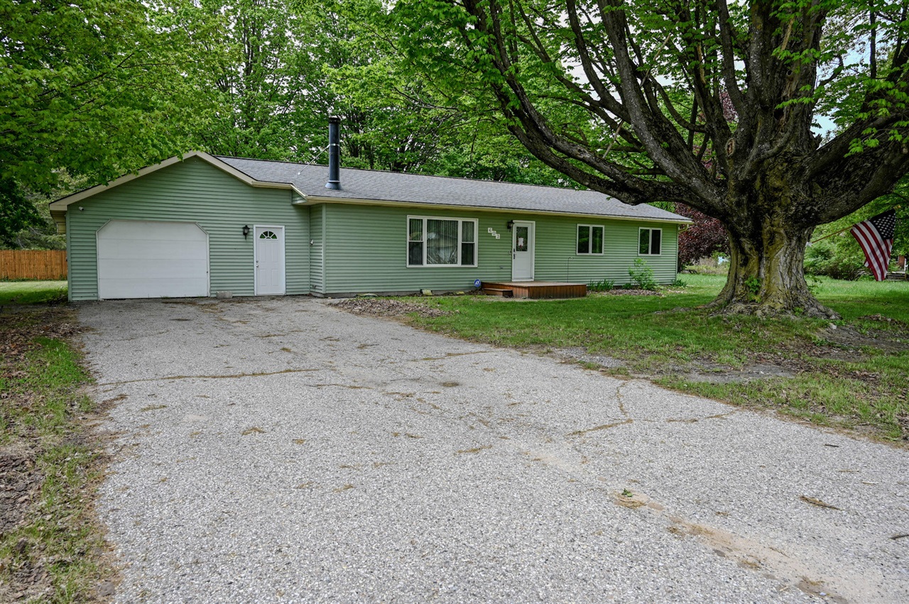 603 River Street Property Photo 1