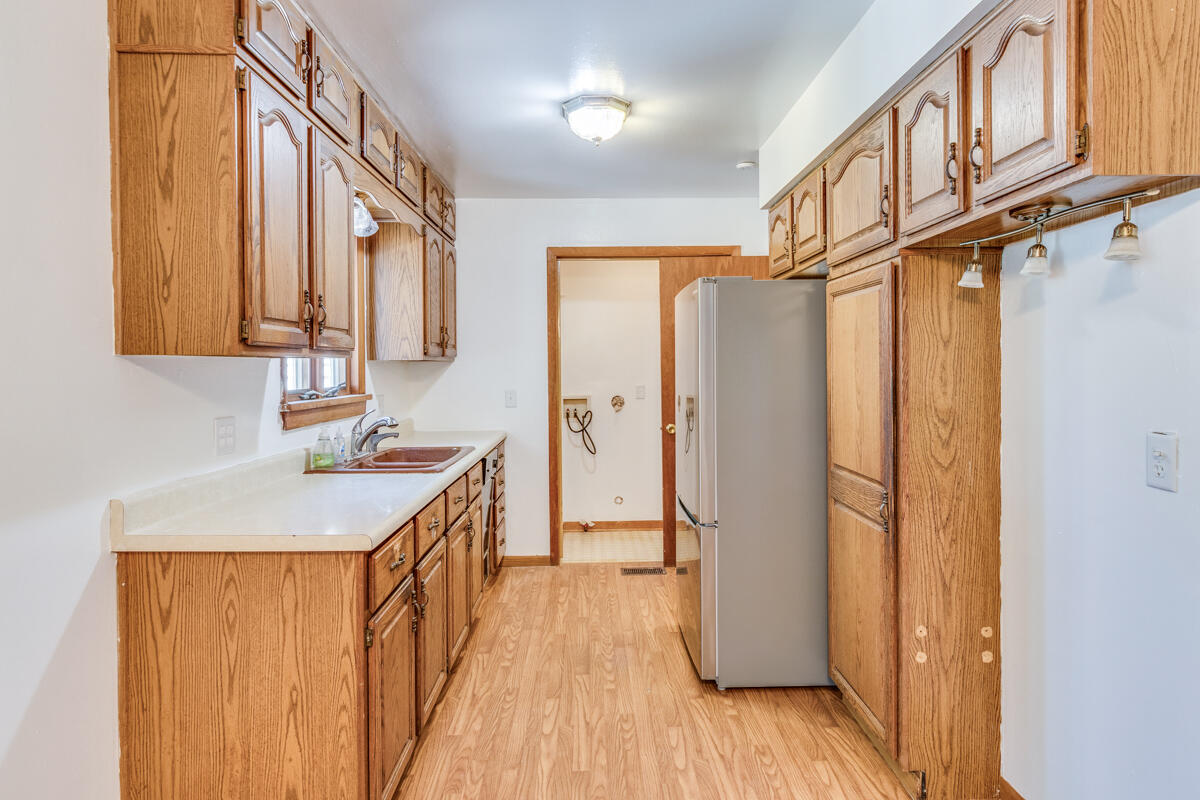 126 Ansted Drive Property Photo 7