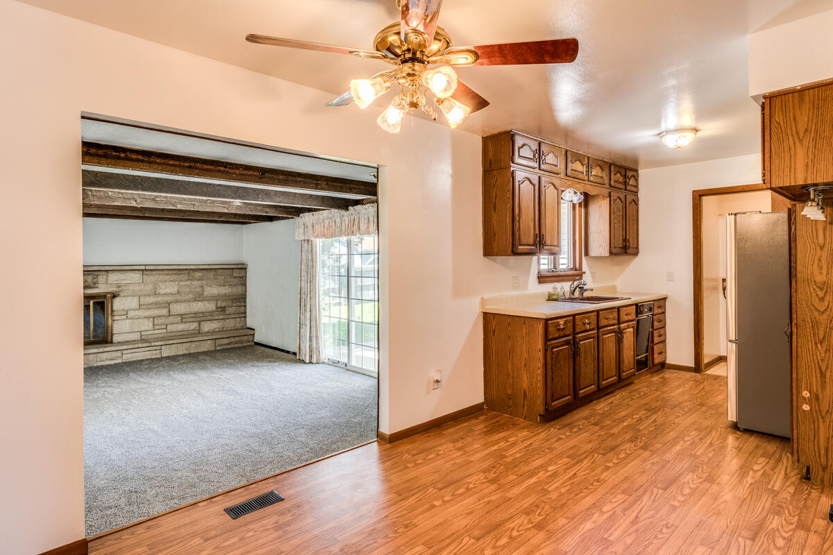 126 Ansted Drive Property Photo 8