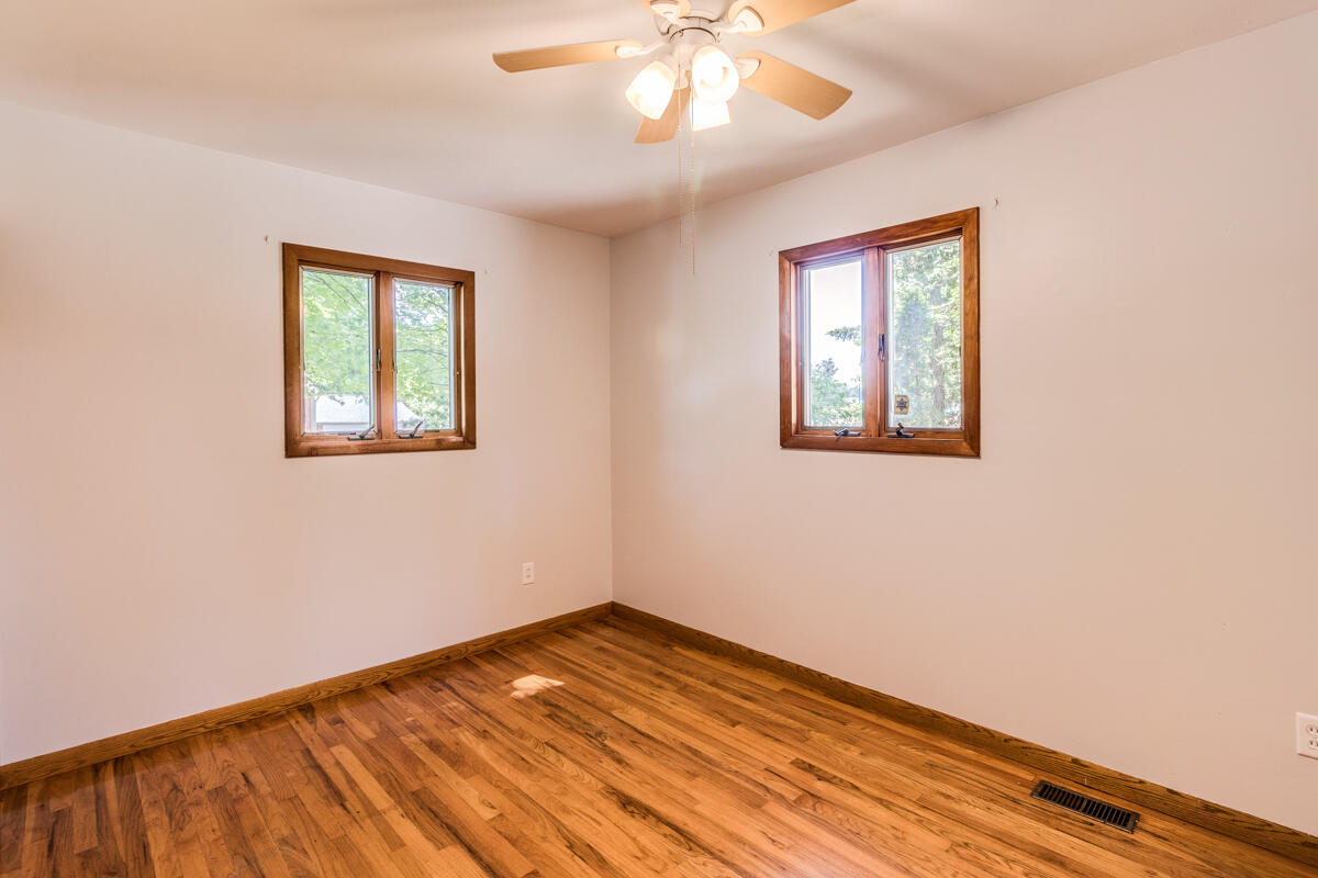126 Ansted Drive Property Photo 15