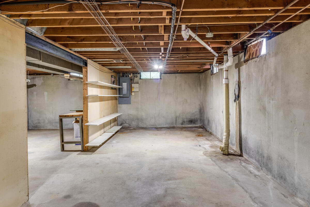 126 Ansted Drive Property Photo 16