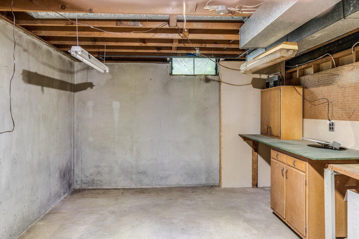 126 Ansted Drive Property Photo 17