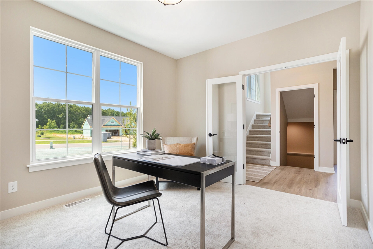 8093 Limestone Ridge Property Photo 3