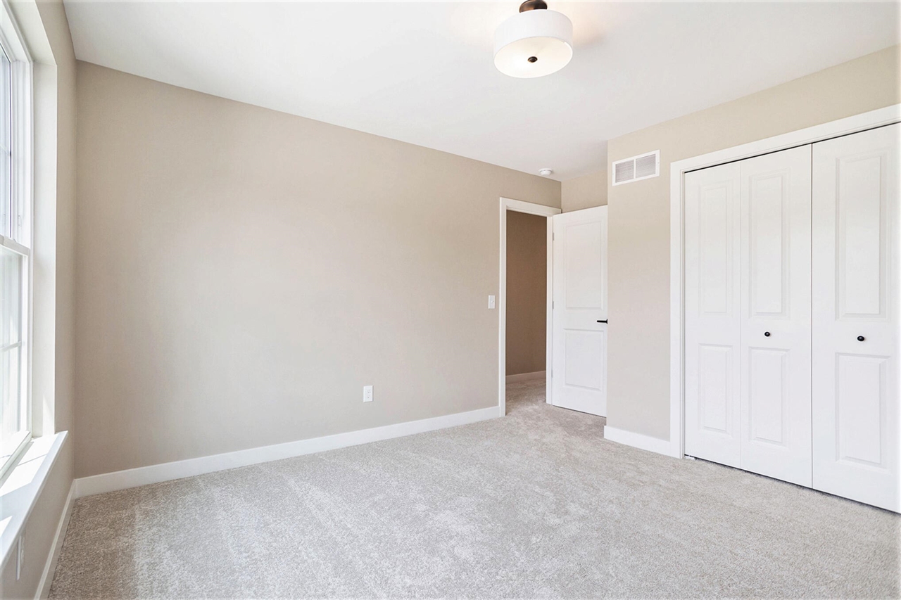 8093 Limestone Ridge Property Photo 17