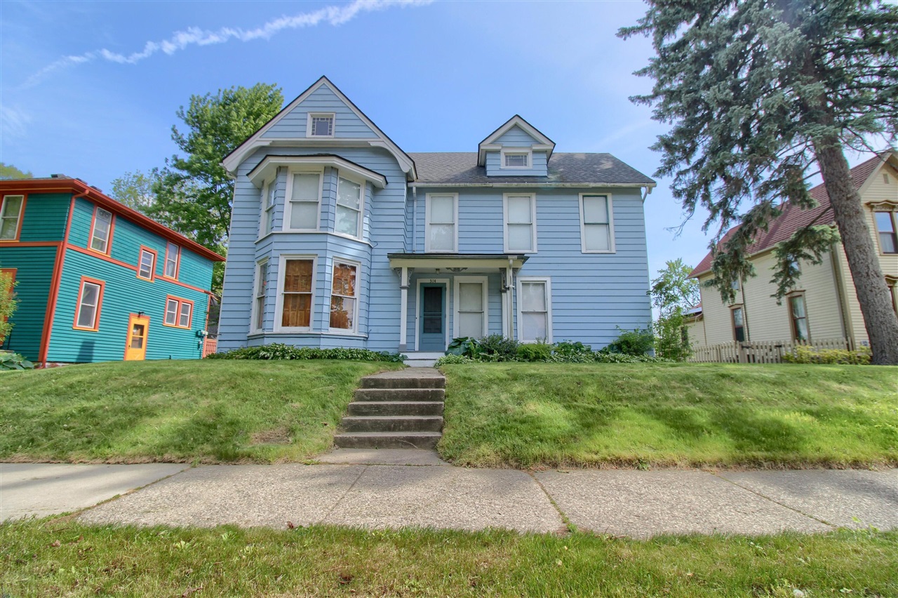 314 E Cross Street Property Photo 1