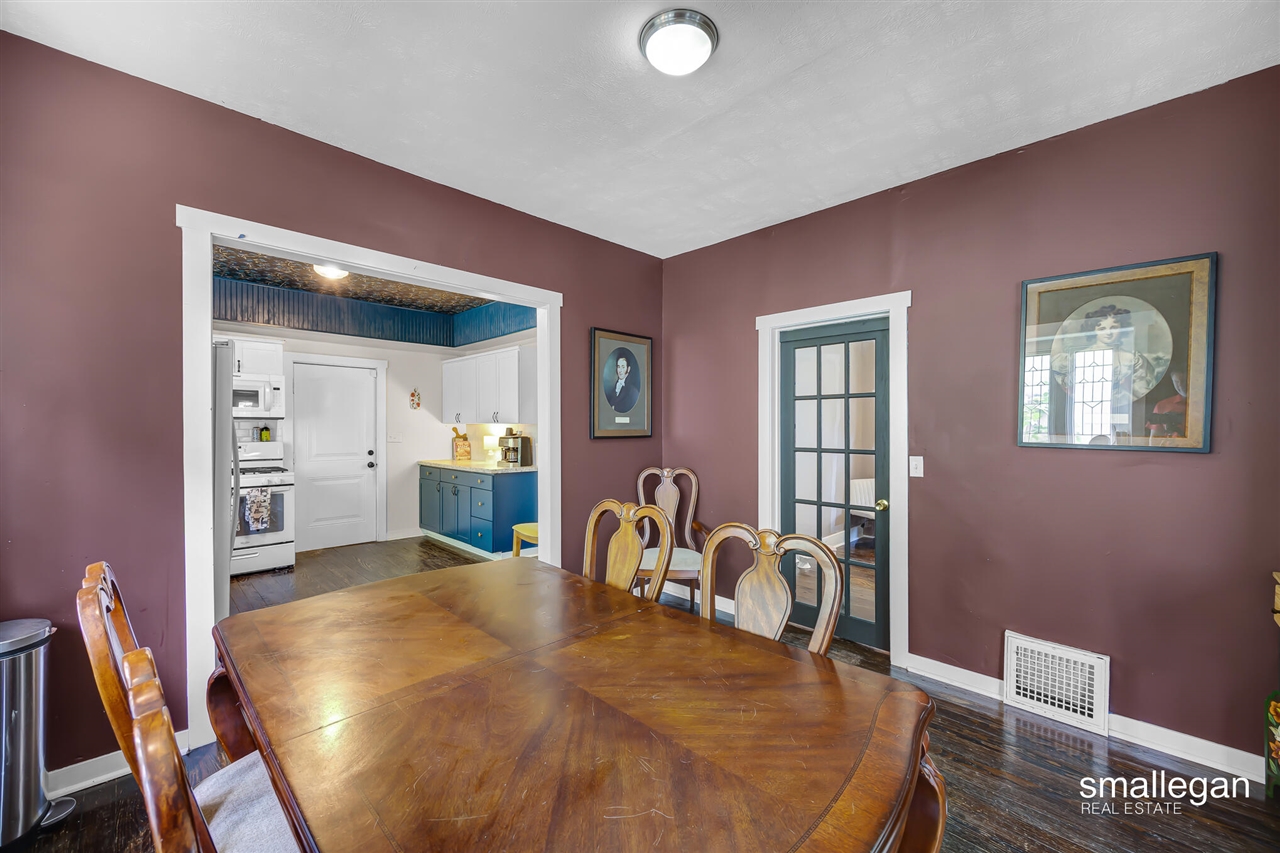 1321 Davis Avenue Property Photo 9