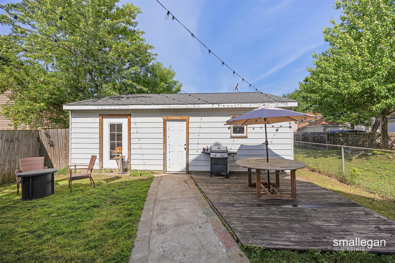 1321 Davis Avenue Property Photo 37
