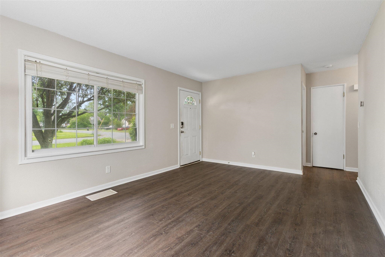 1602 Baker Drive Property Photo 3