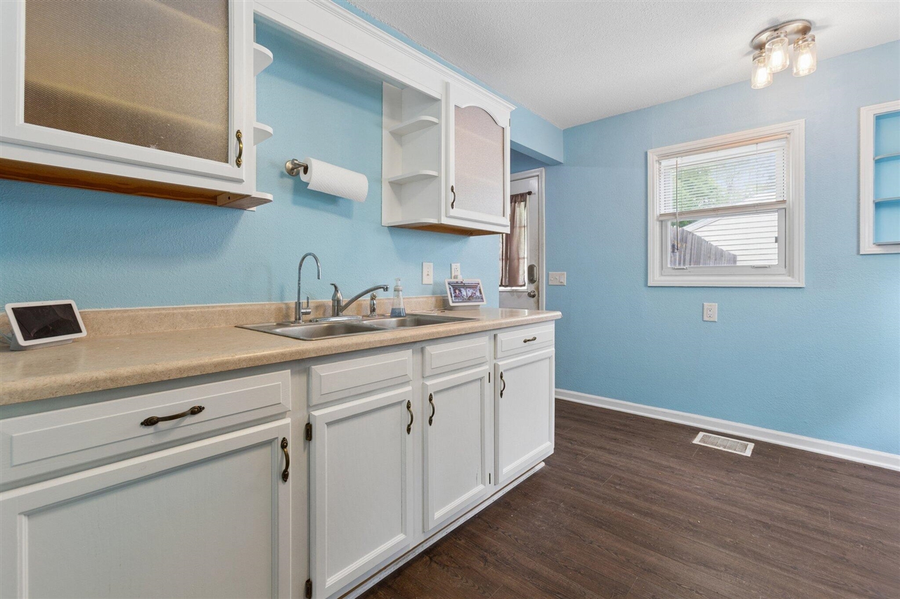 1602 Baker Drive Property Photo 5