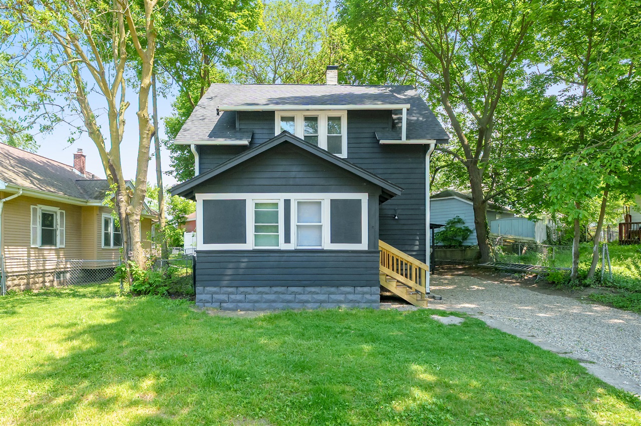 26 E Avenue Property Photo 23