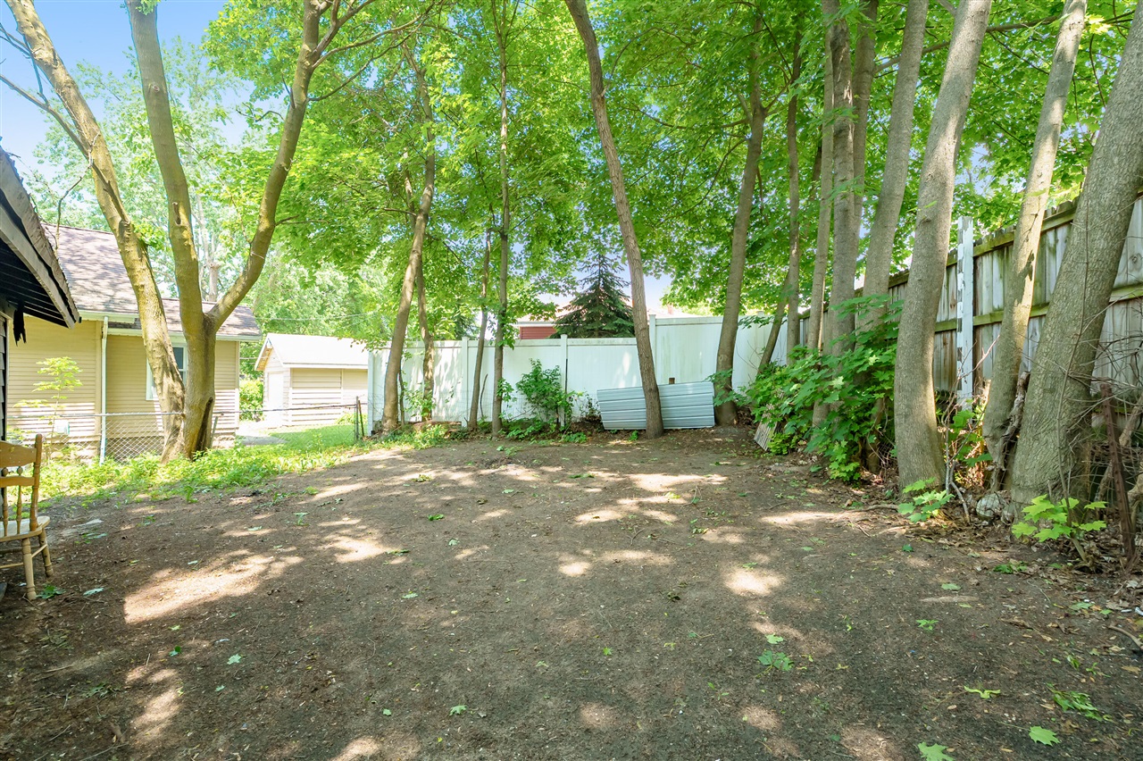 26 E Avenue Property Photo 26