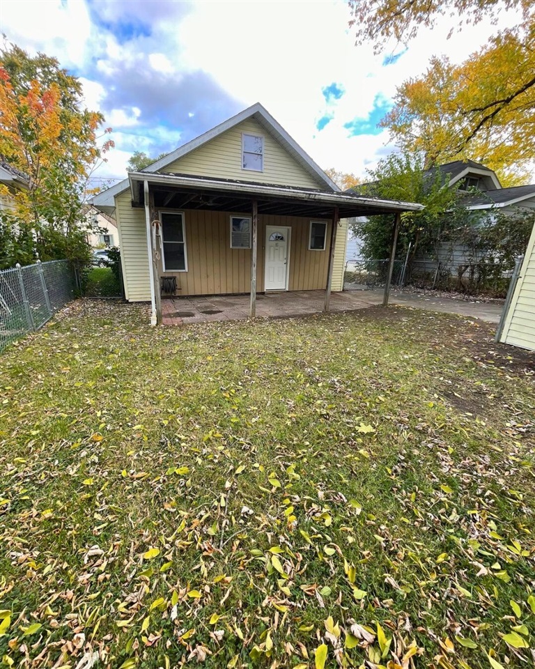 960 Mann Avenue Property Photo 4