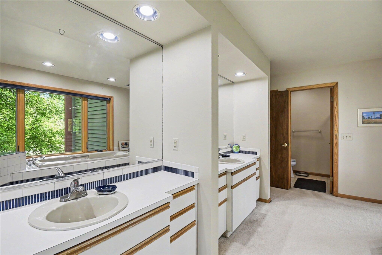 1843 Timber Trail Drive Property Photo 31