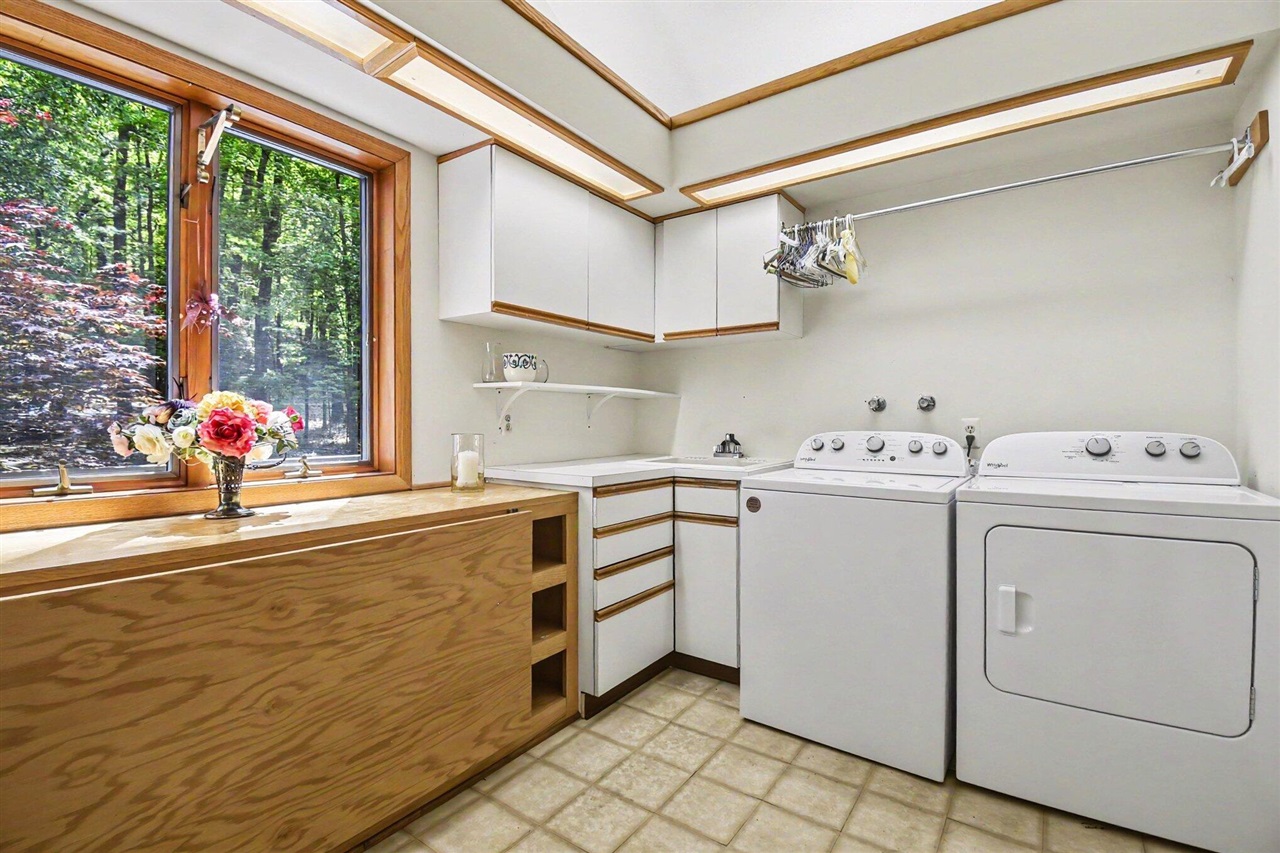 1843 Timber Trail Drive Property Photo 36