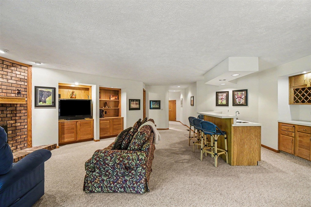 1843 Timber Trail Drive Property Photo 38