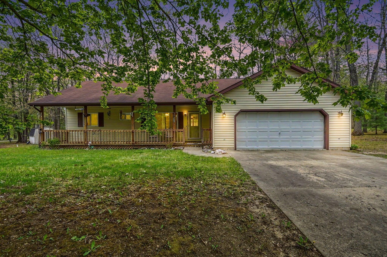 306 Silverhill Drive Property Photo 1