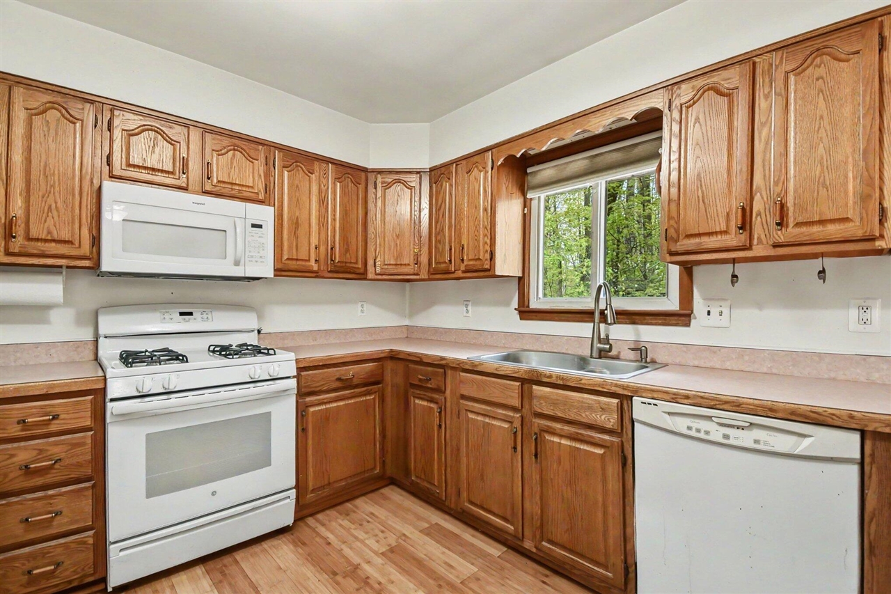 306 Silverhill Drive Property Photo 11