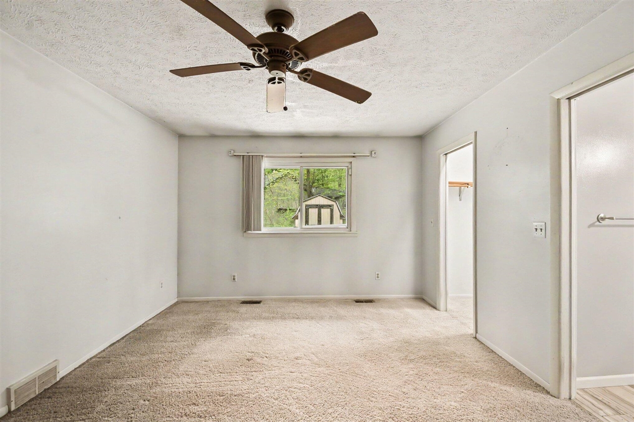 306 Silverhill Drive Property Photo 15