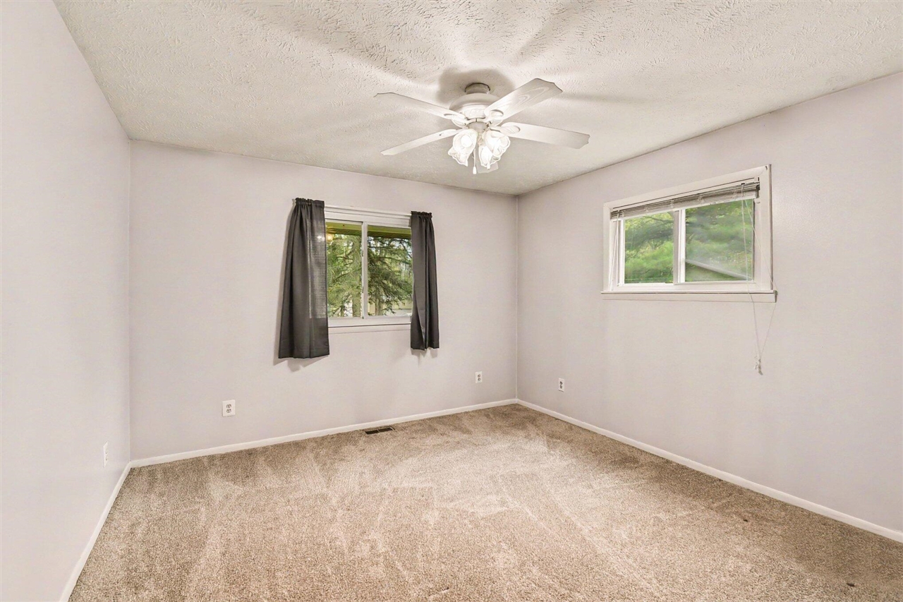 306 Silverhill Drive Property Photo 17
