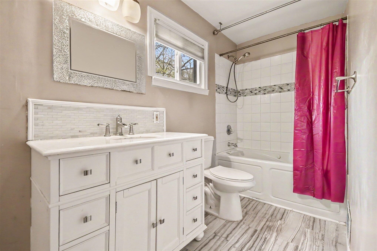306 Silverhill Drive Property Photo 23