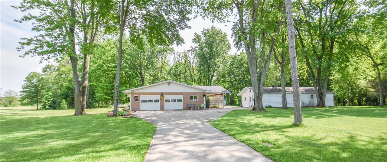 8391 Old Us 27 Property Photo 2