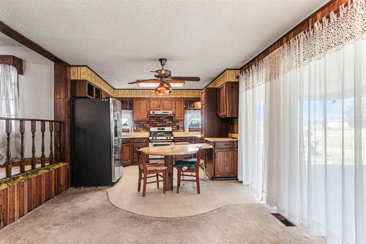 325 W Chicago Road Property Photo 9