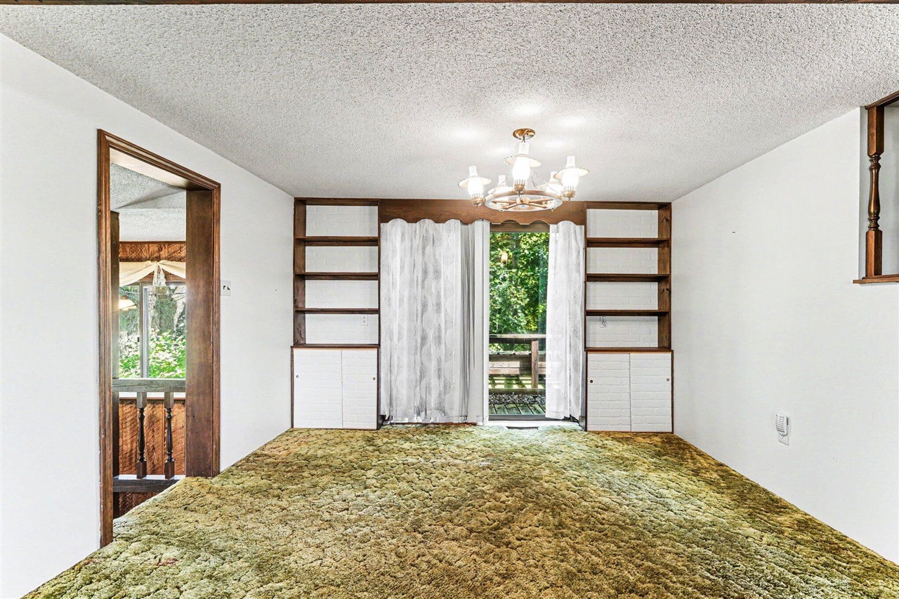 325 W Chicago Road Property Photo 12