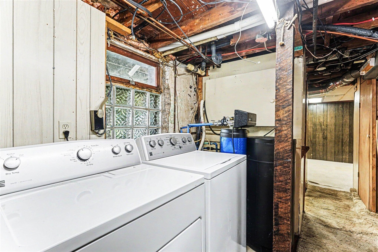 325 W Chicago Road Property Photo 16