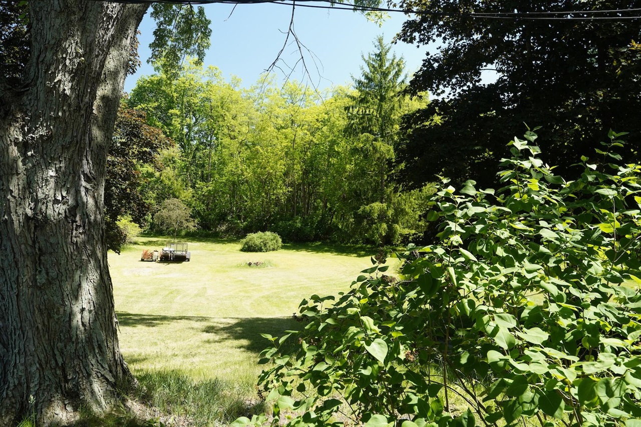 325 W Chicago Road Property Photo 28