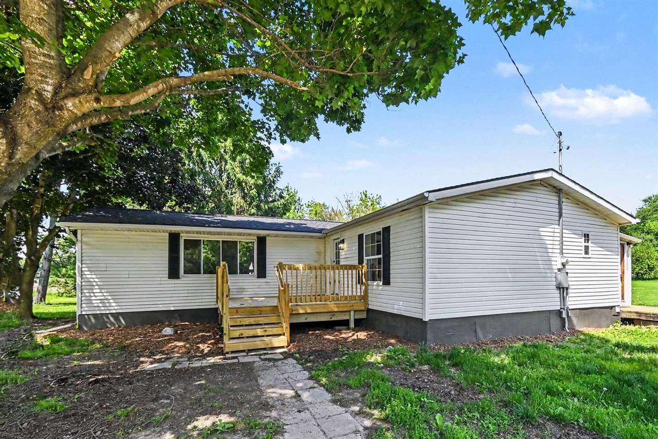 2795 S Bradley Road Property Photo 1