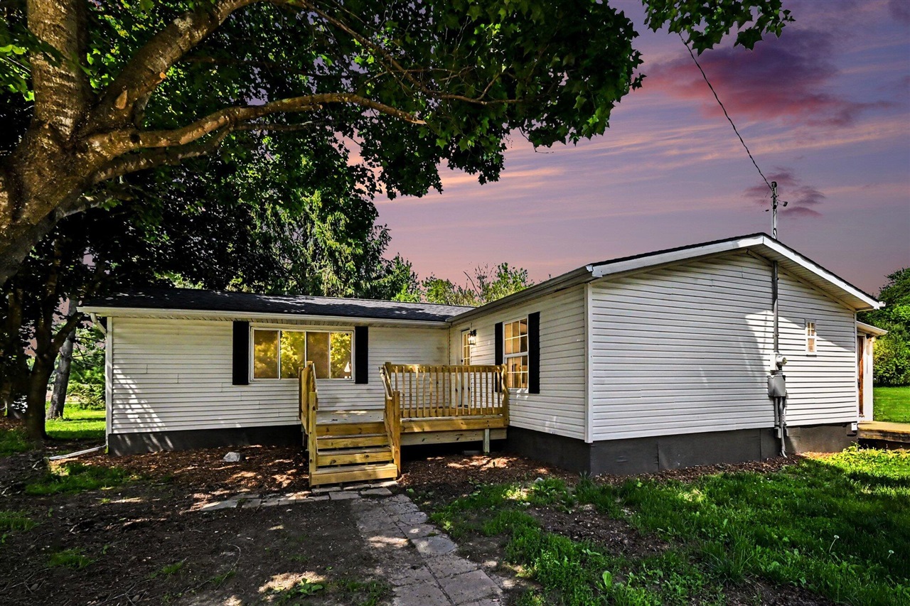 2795 S Bradley Road Property Photo 2