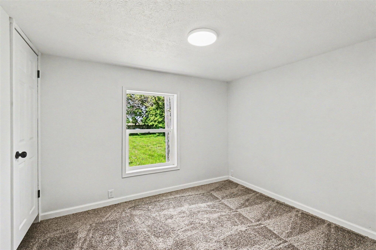 2795 S Bradley Road Property Photo 13