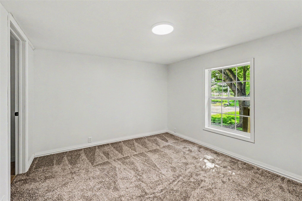 2795 S Bradley Road Property Photo 15