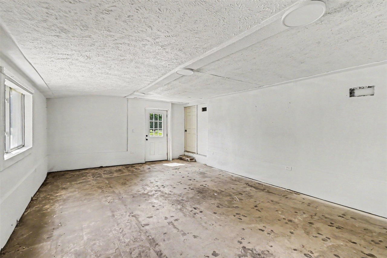 2795 S Bradley Road Property Photo 22