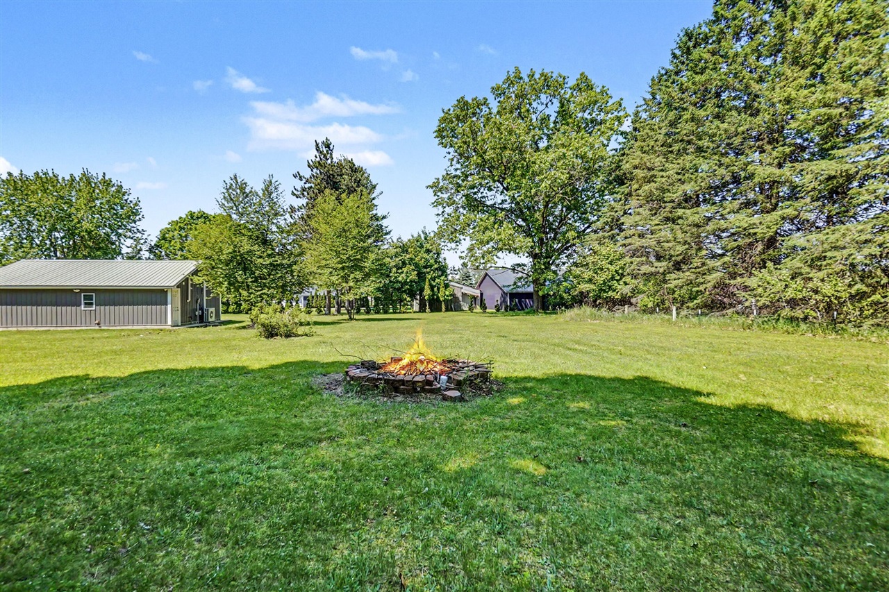 2811 S Sheridan Road Property Photo 8